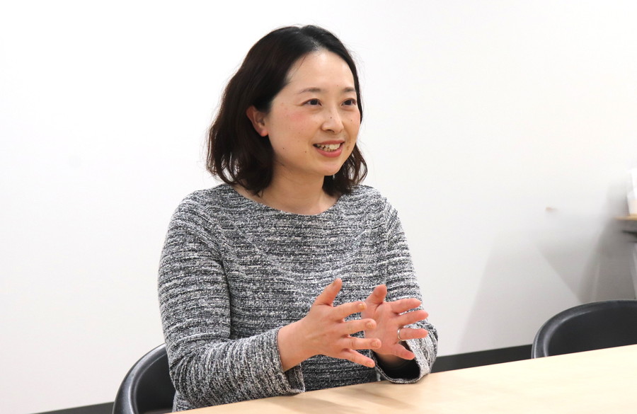 佐伯敦子課長