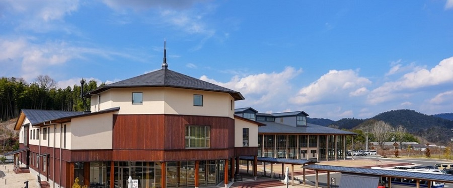 京丹波町の木を使って建設された役場新庁舎